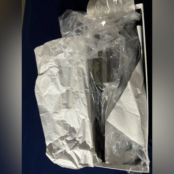 Size 8 Camouflage open toed flats/sandals - Picture 5 of 7